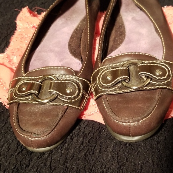 🐣Brown Loafers with Sivler Accent - Picture 4 of 7